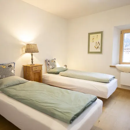 Chasa Uina Apartamento